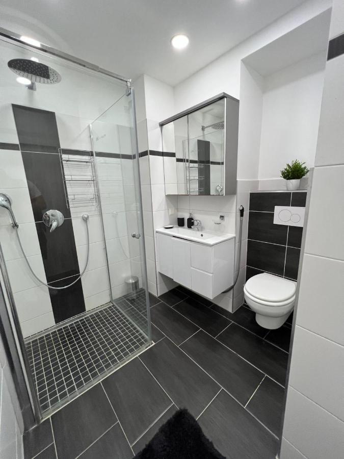 Monterey Apartment Viyana Dış mekan fotoğraf